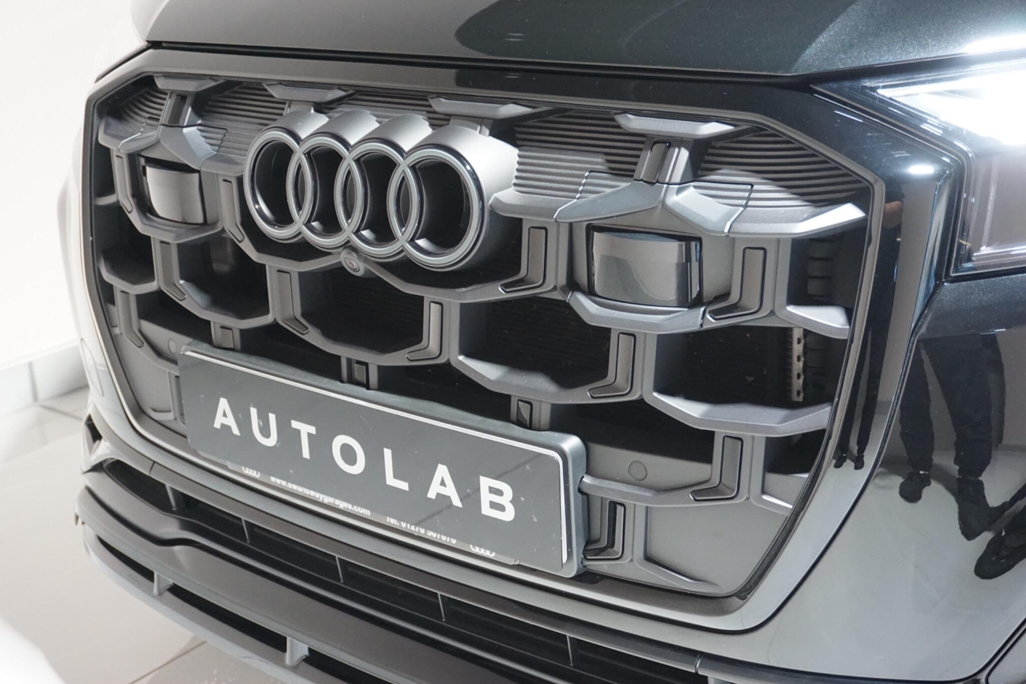 Audi SQ7 4.0 TFSI V8 Black Edition SUV 5dr Petrol Tiptronic quattro Euro 6 (s/s) (507 ps)